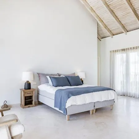 El Paraiso Sleeps 10 With Pool Air Con And Wifi Villa