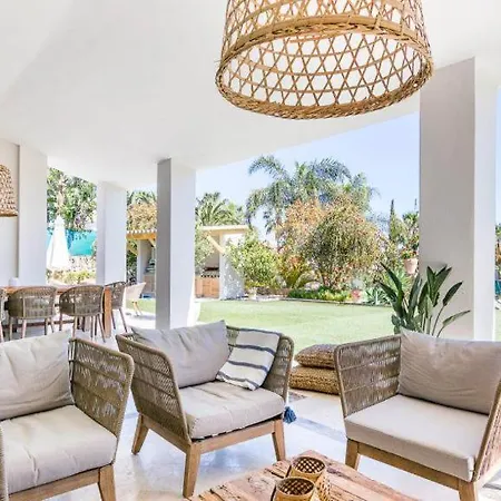 El Paraiso Sleeps 10 With Pool Air Con And Wifi *