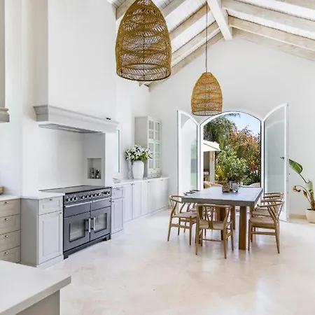 El Paraiso Sleeps 10 With Pool Air Con And Wifi * Estepona