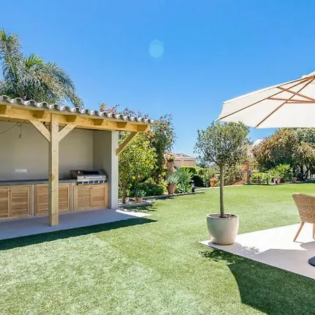 Villa El Paraiso Sleeps 10 With Pool Air Con And Wifi Estepona